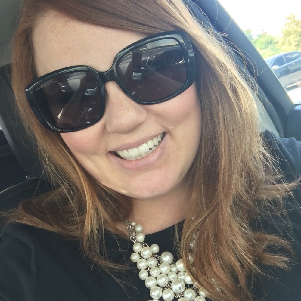 Meet your Posher, Abby